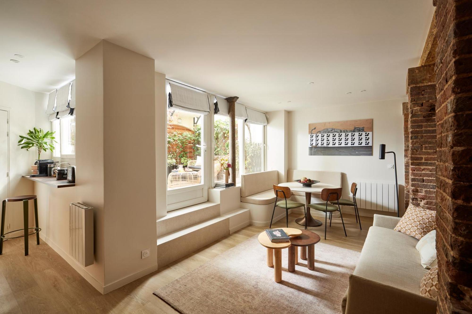 Апартаменты Stylish 2Br & 2Ba With Private Terrace Париж Экстерьер фото