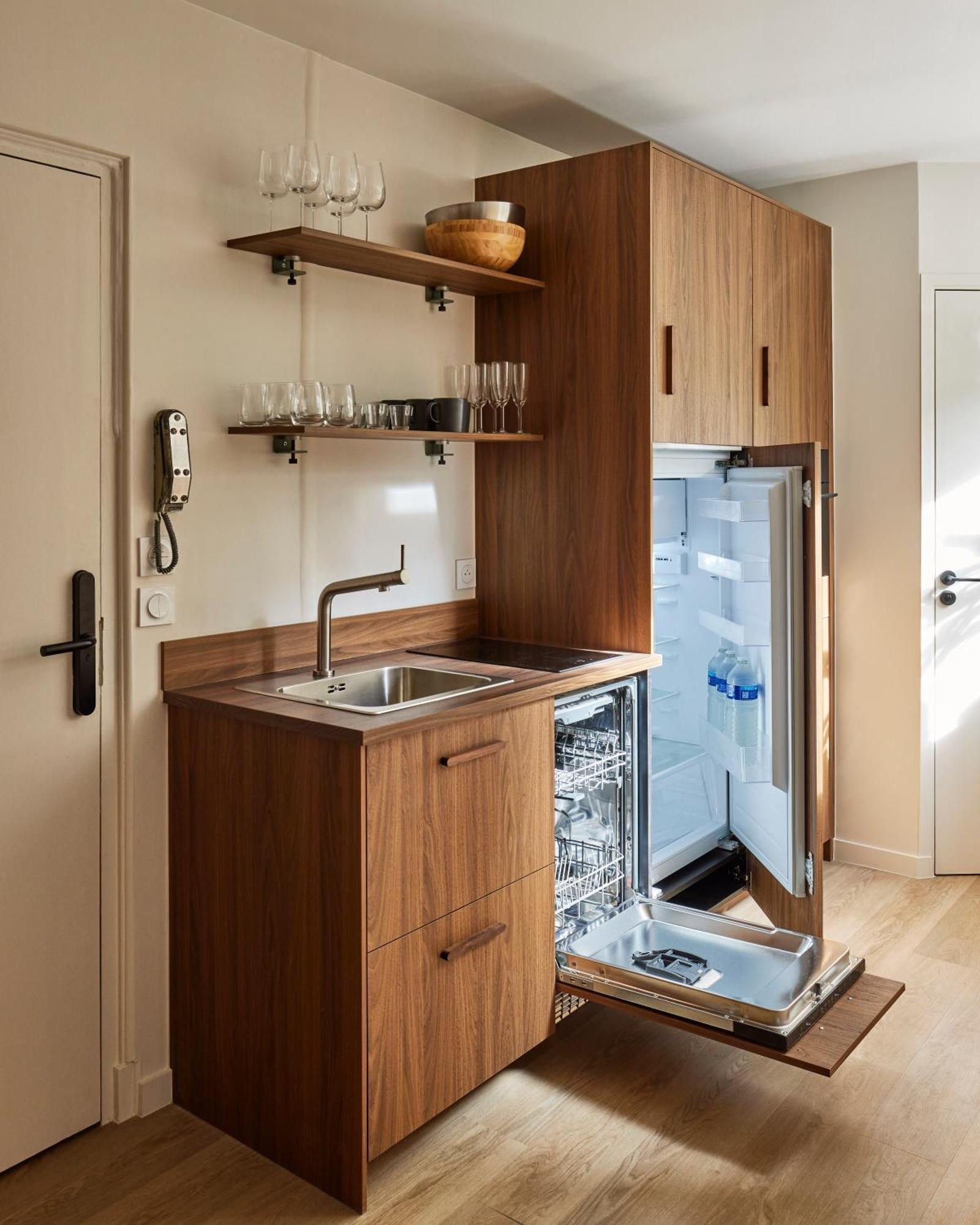 Апартаменты Stylish 2Br & 2Ba With Private Terrace Париж Экстерьер фото