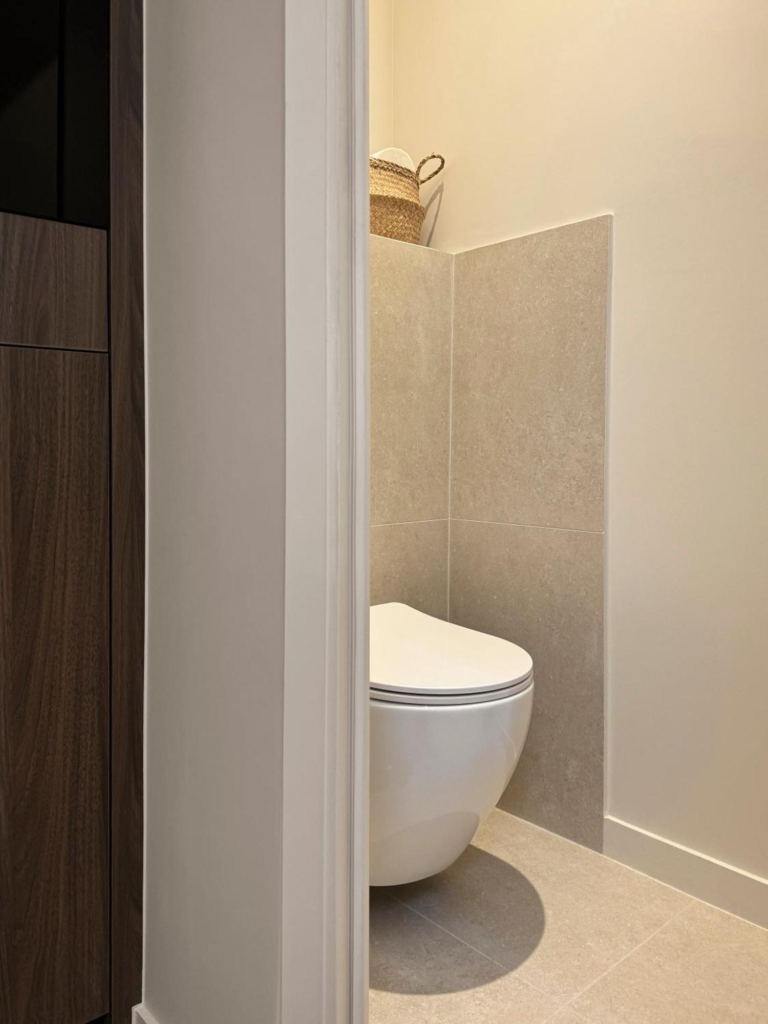 Апартаменты Stylish 2Br & 2Ba With Private Terrace Париж Экстерьер фото
