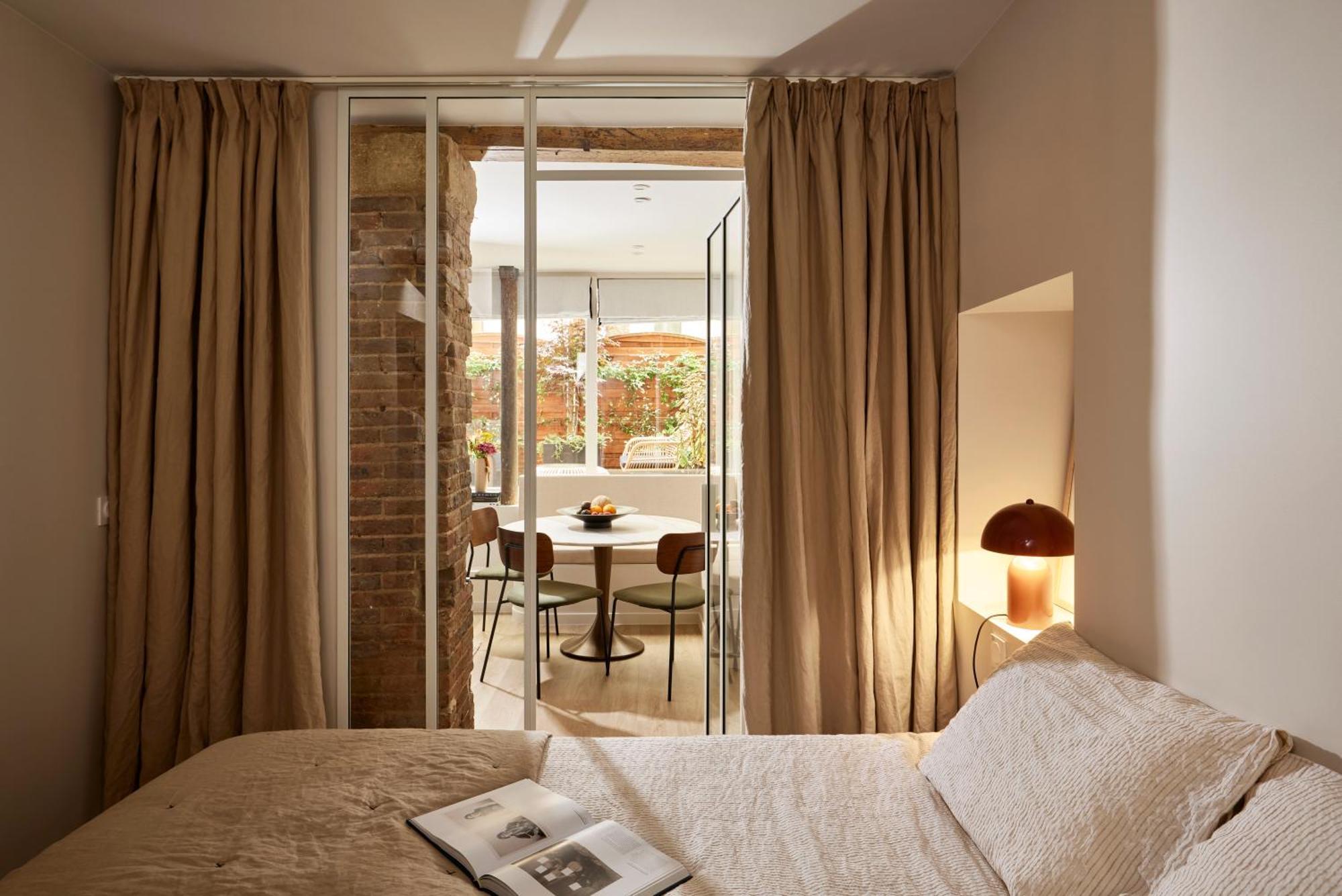 Апартаменты Stylish 2Br & 2Ba With Private Terrace Париж Экстерьер фото